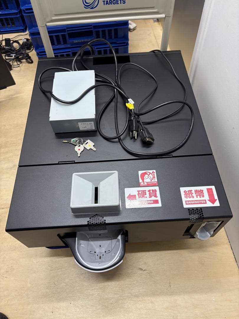 自動釣銭機　GLORY　RT-N300　RAD-N300　レジ　ブラック　黒