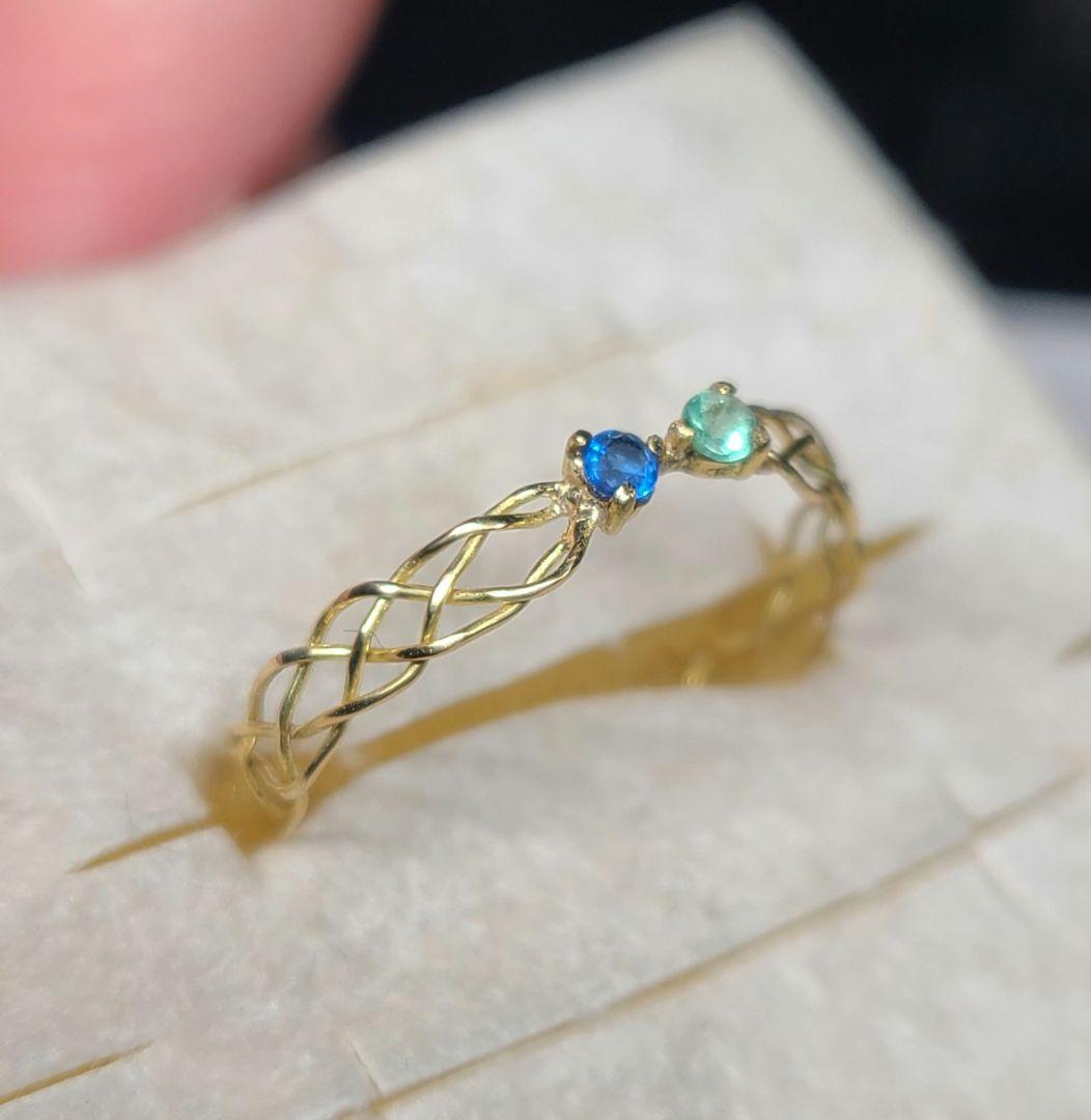 素晴らしい煌めきのリボンさん★パライバトルマリン&アウイナイト18金編み込み★