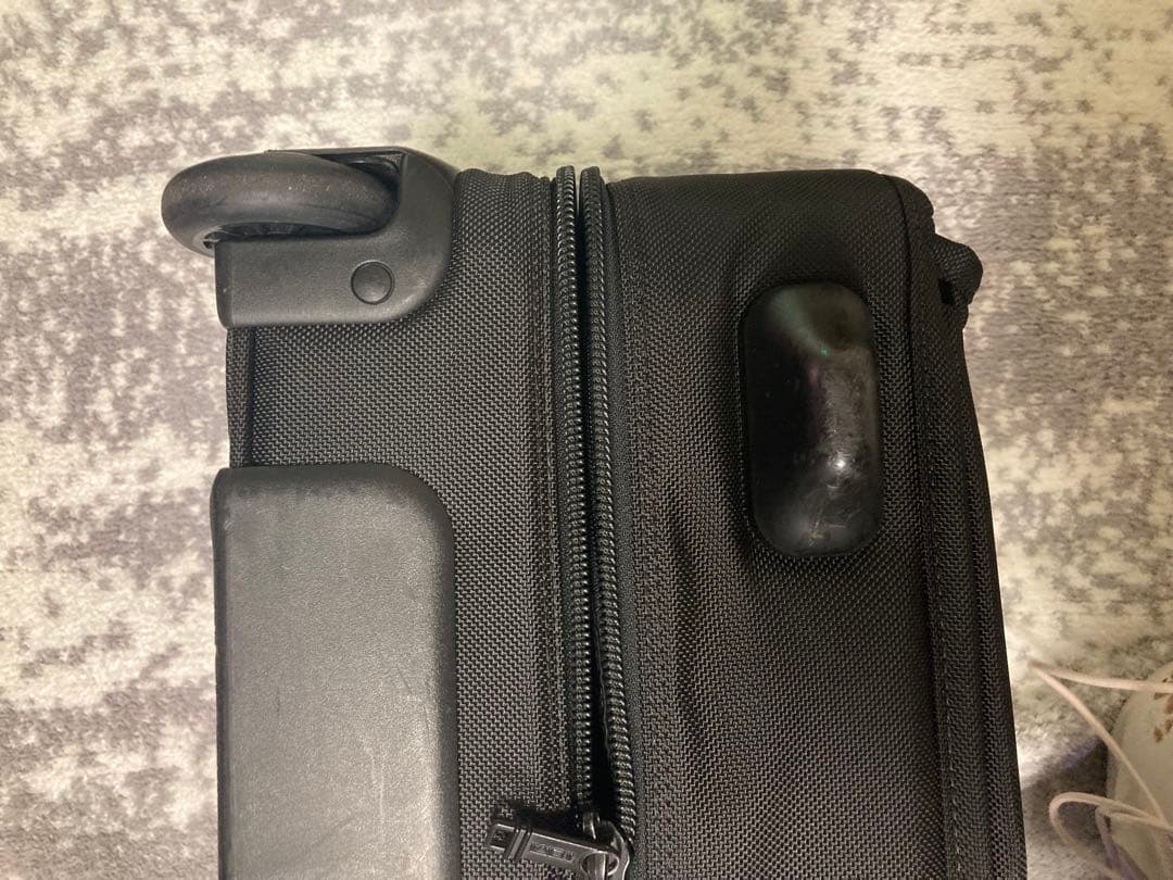 【使用2回】TUMI トゥミ 22033DH キャリー2輪