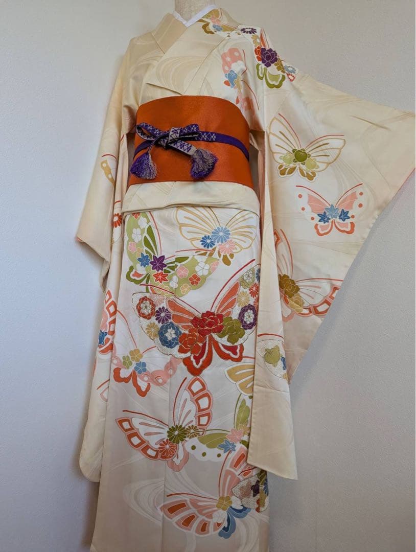 ラ・ソールの端折りが素敵な二部式着物　振り袖二部式