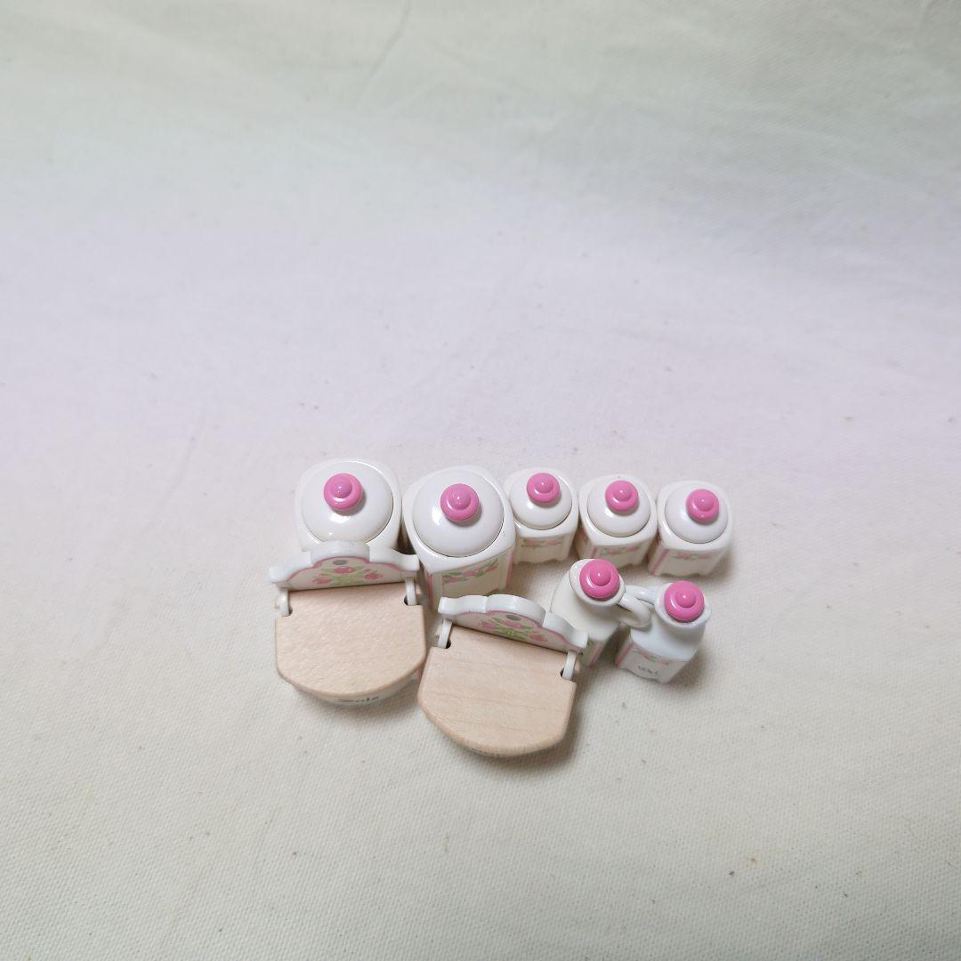 棚付き ピンクの小花のキャニスターセット ボードヘニッヒ ドールハウスミニチュア