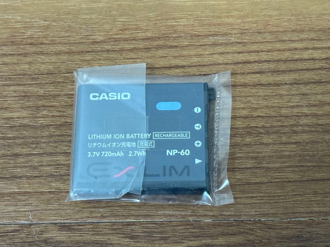 【未使用品】CASIO EXILIM EX-Z80 デジカメ