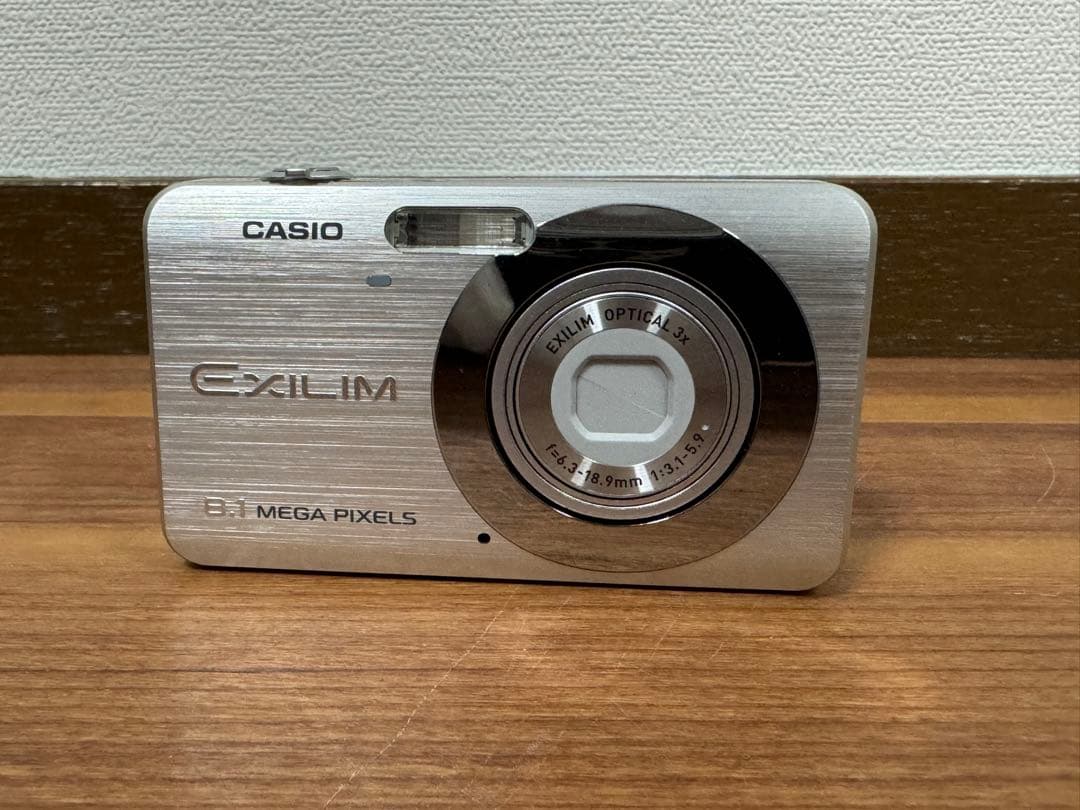 【未使用品】CASIO EXILIM EX-Z80 デジカメ