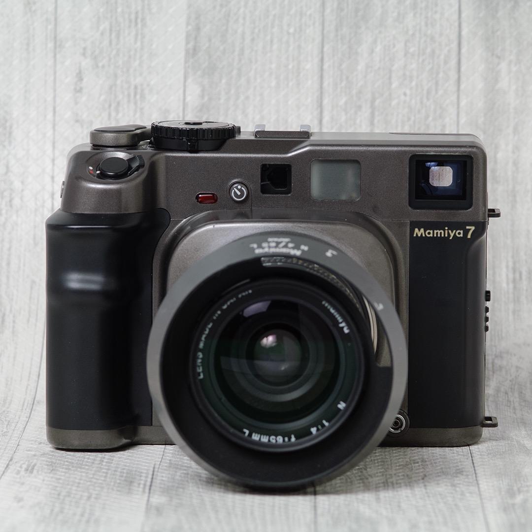 【中古】Mamiya7 ボディ N65mm F4L レンズ付