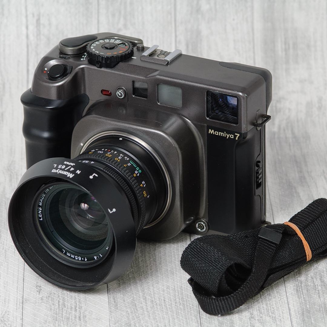 【中古】Mamiya7 ボディ N65mm F4L レンズ付