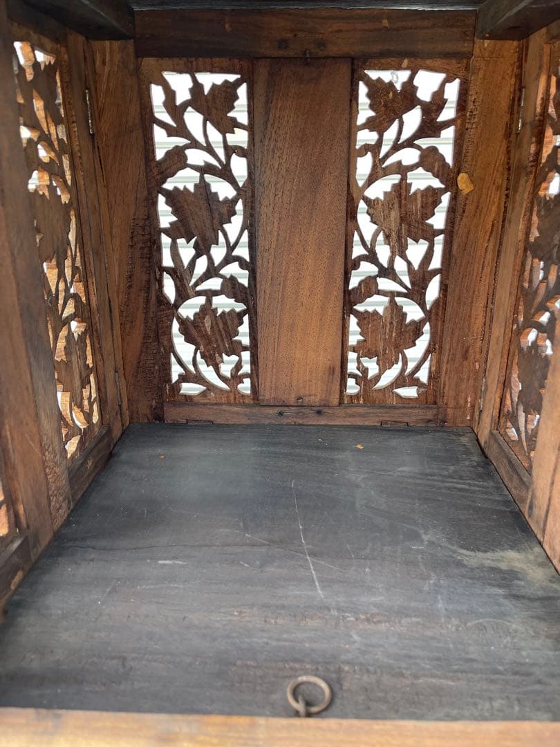 サイドキャビネット　花台