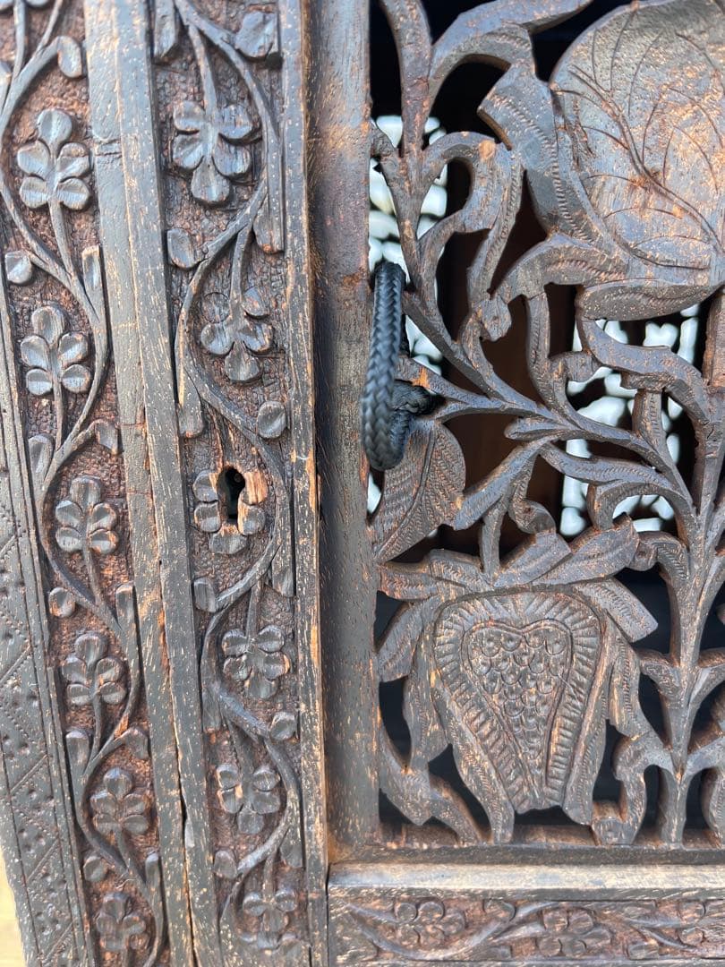 サイドキャビネット　花台