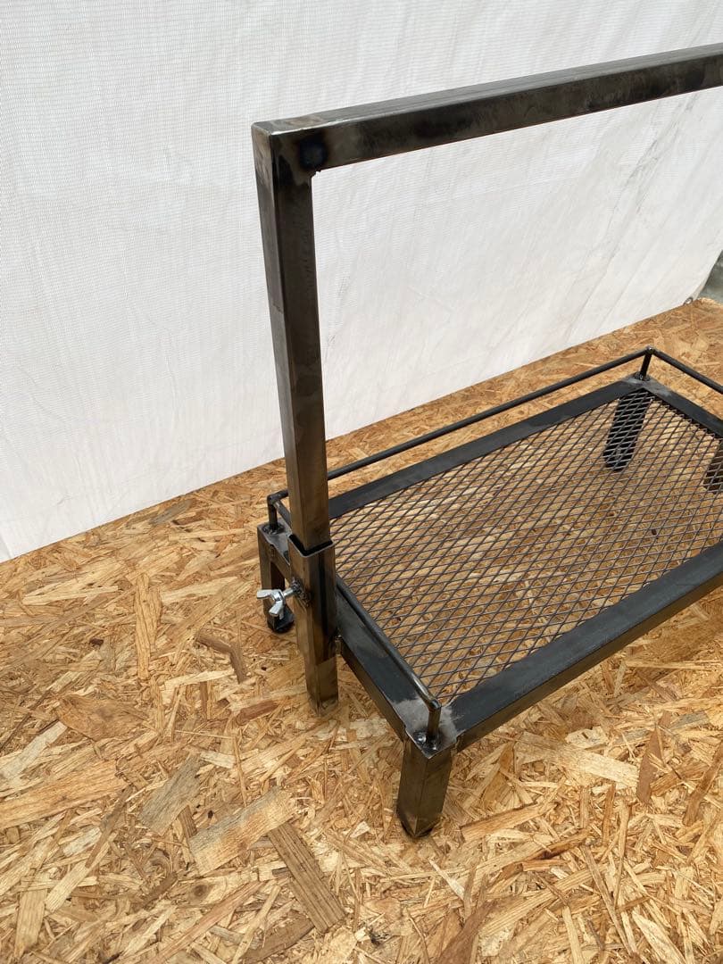 アイアンシェルフ　アイアンラック　アガベ　多肉植物　インダストリアル