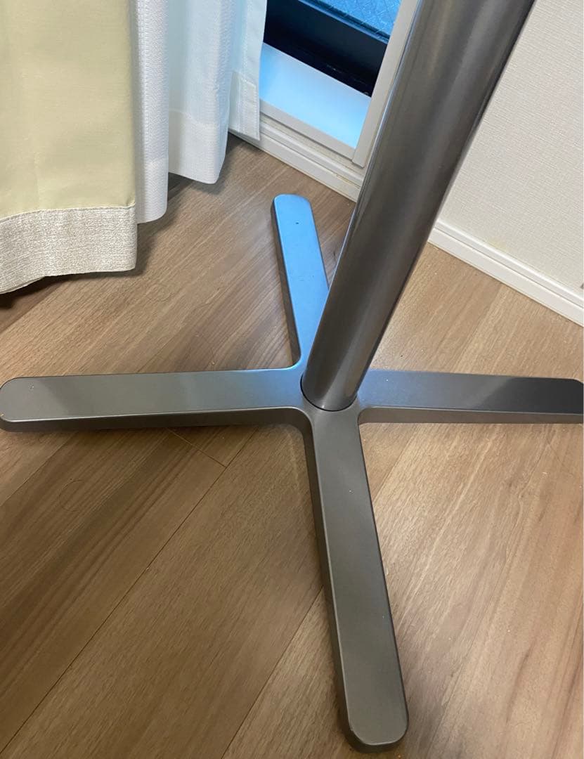 IKEA BILLSTA 丸テーブル