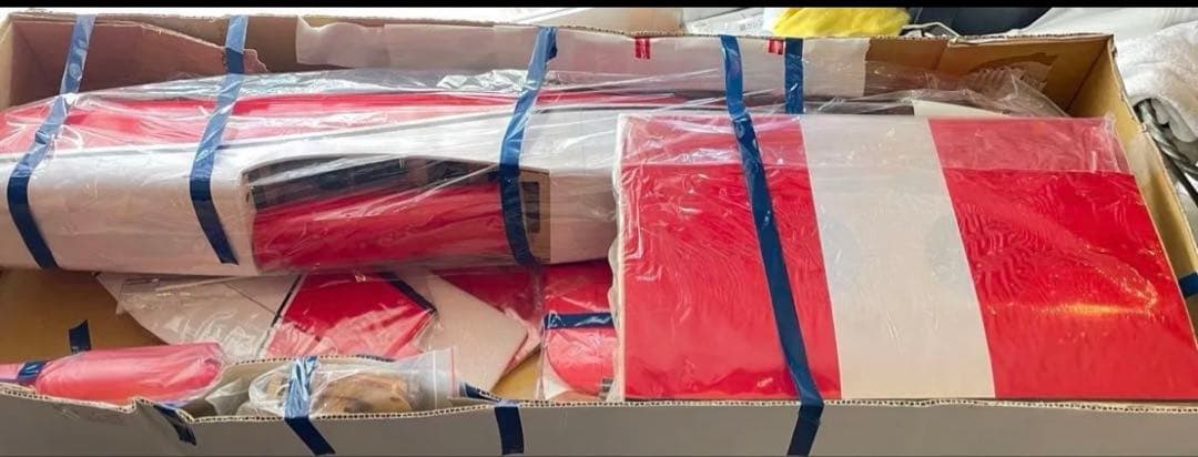 大型機引き込み脚PC-7スケール機　未開封撮影開封購入時のモーターペラおまけ付