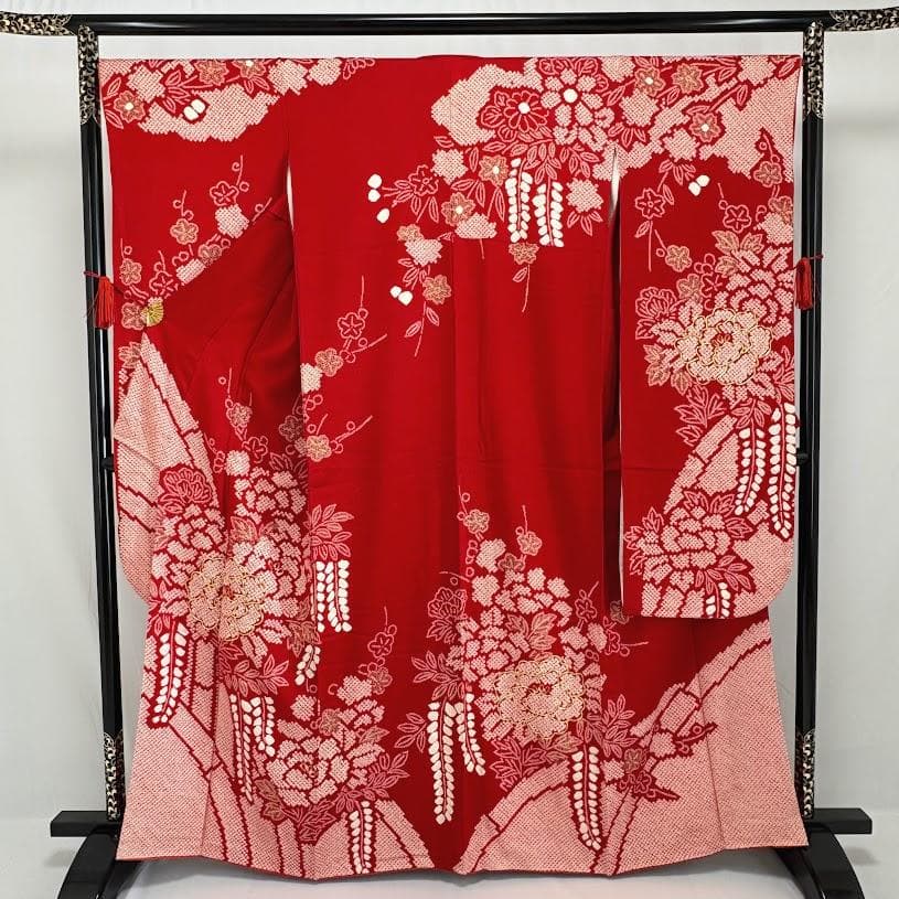 ゆりのはな　本振袖　総絞り　金駒刺繍　金彩入り　花柄　赤色系　正絹　K401