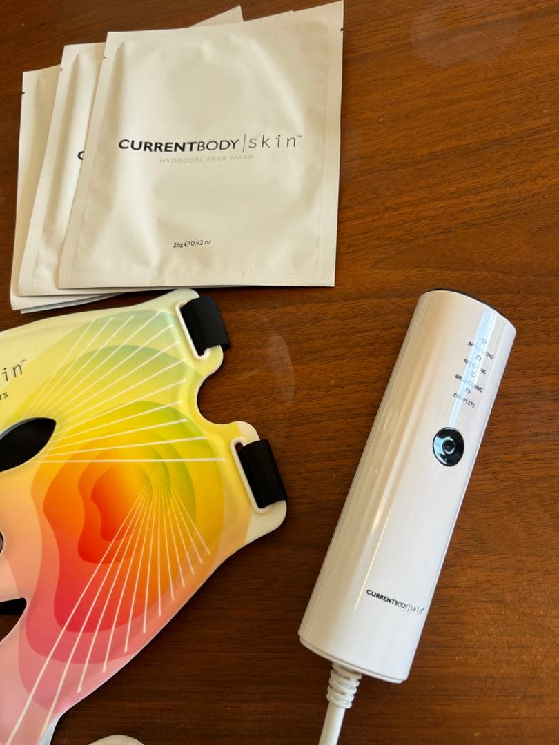 CURRENTBODY LEDフェイスマスク　カレントボディ