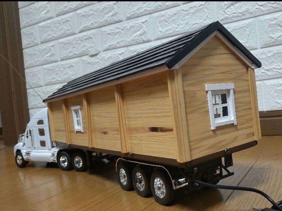 ラジコン　トレーラーハウス詳細①　木造トレーラーハウス