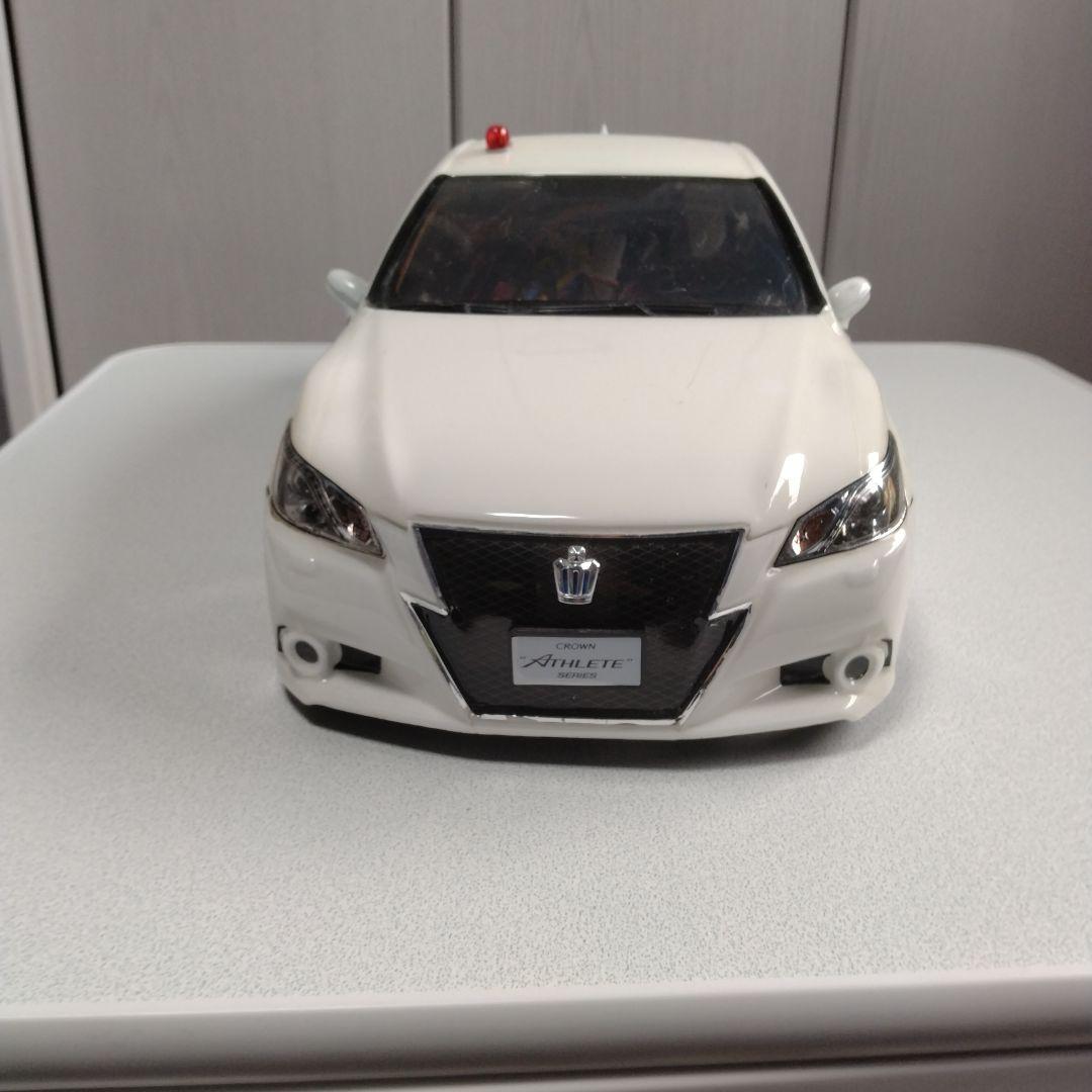 ラジコン覆面パトカークラウンアスリートホワイト