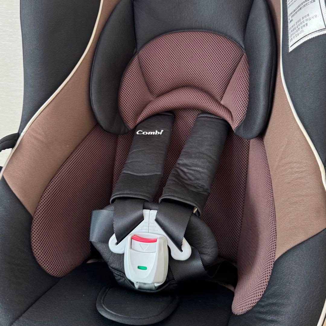 Combi コンビ ゼウスターンユーロ 回転式チャイルドシート 新生児〜