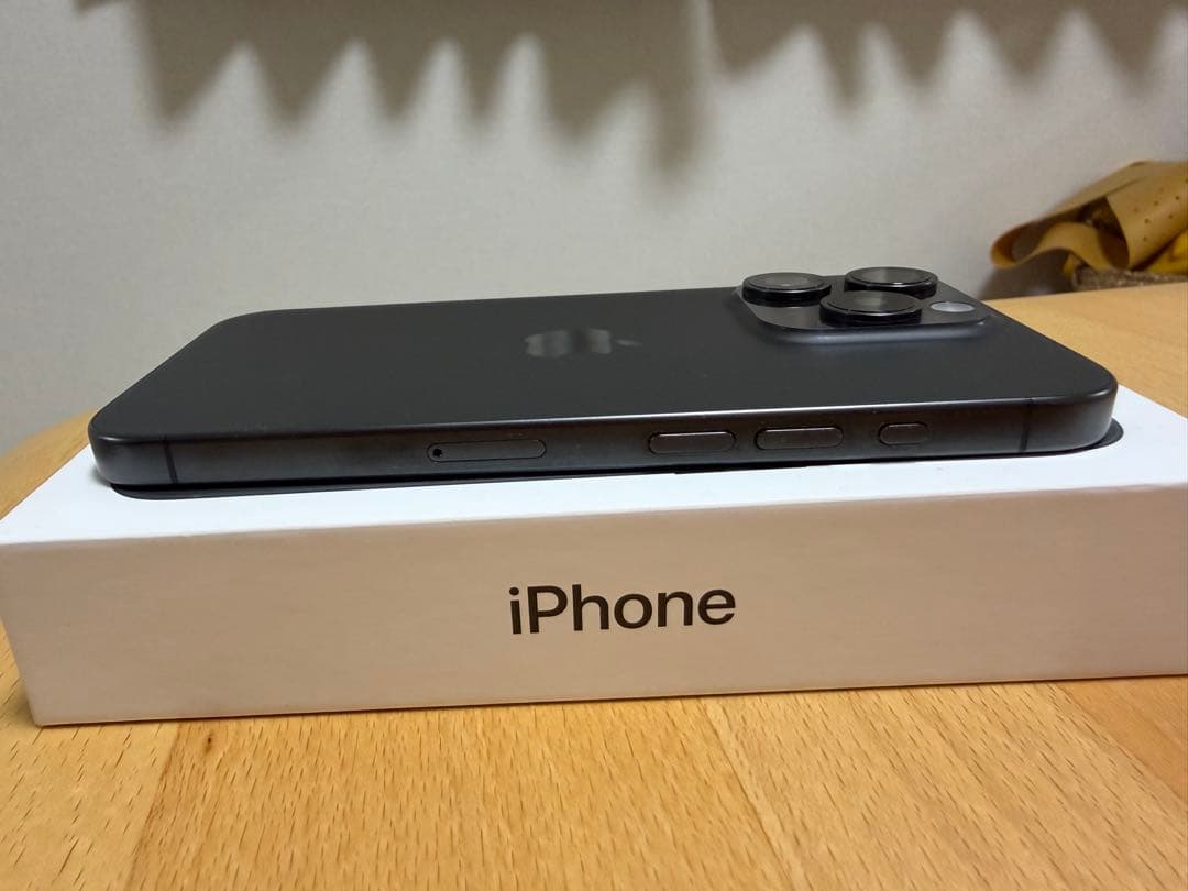 Apple iPhone15 Pro 256GB ブラックチタニウム