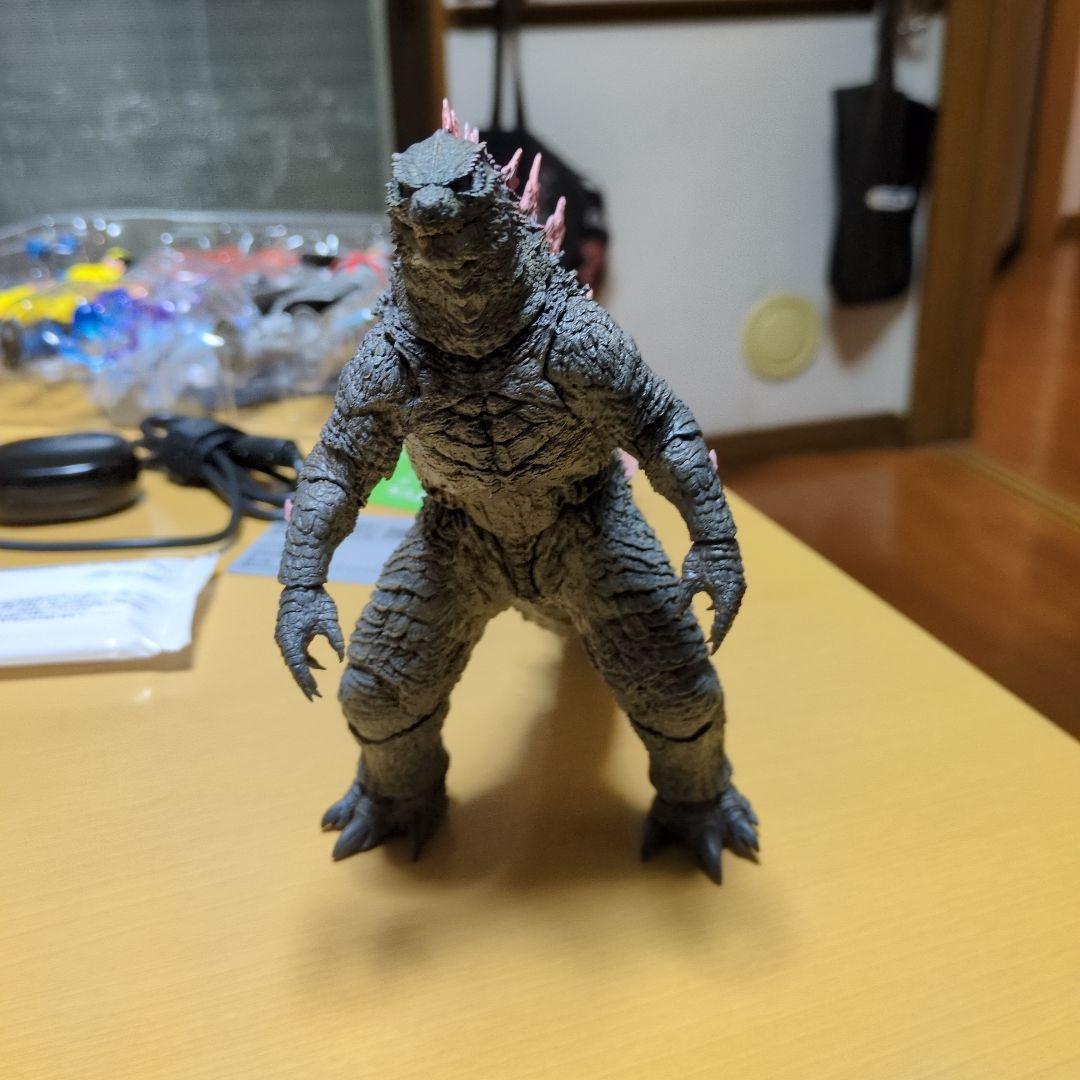 ゴジラ エクスキューシブベーシック フィギュア