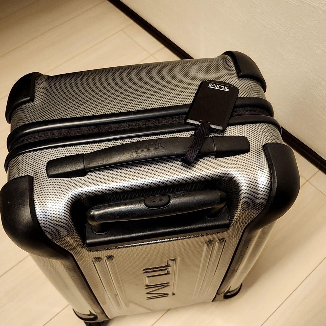 TUMI カーボン柄　4輪スーツケース キャリーケース　VAPOR