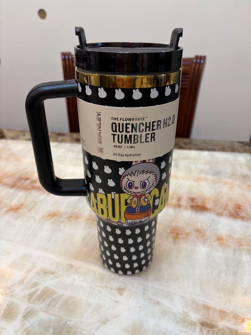 【未使用】タンブラー 1.18L STANLEY ラブブ　スタンレー 海外限定品
