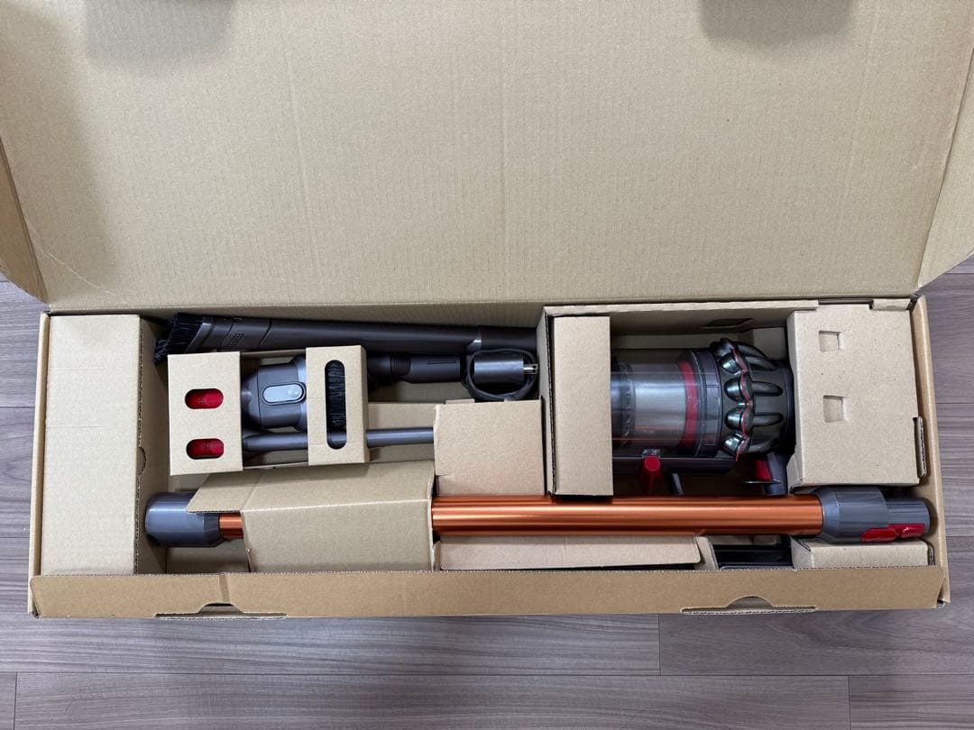 掃除機・クリーナー Dyson Cyclone V10 Fluffy (SV12 FF LF)