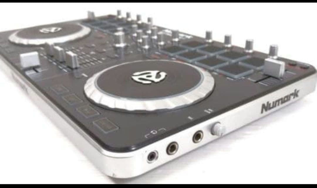 Numark Mixtrack Pro II 動作品 PCDJ ニュマーク