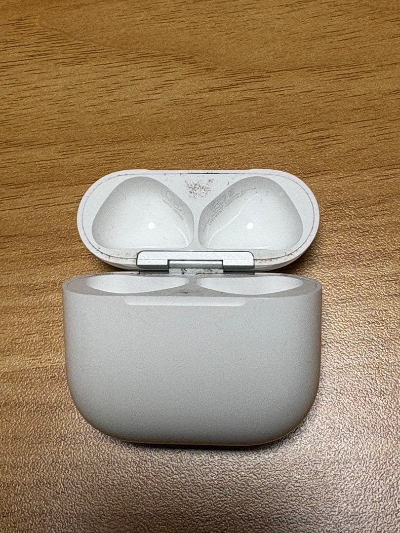 AirPods4 アクティブノイズキャンセリング搭載