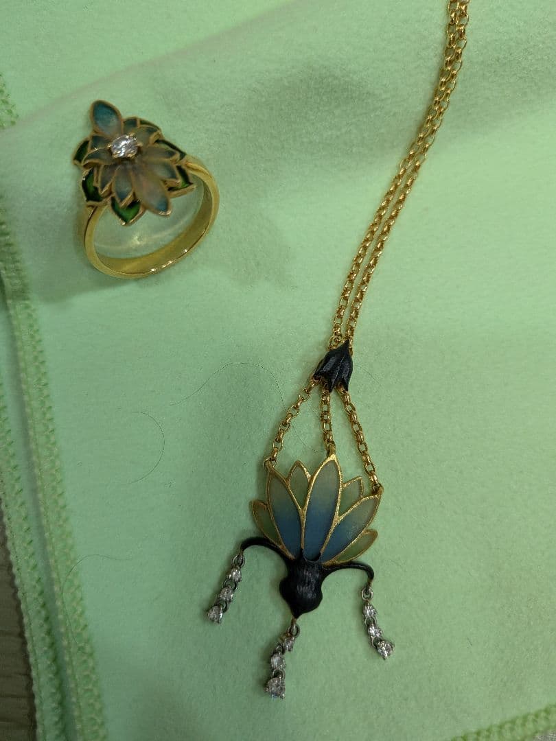 どんぐりです　ブローチ三点まとめ