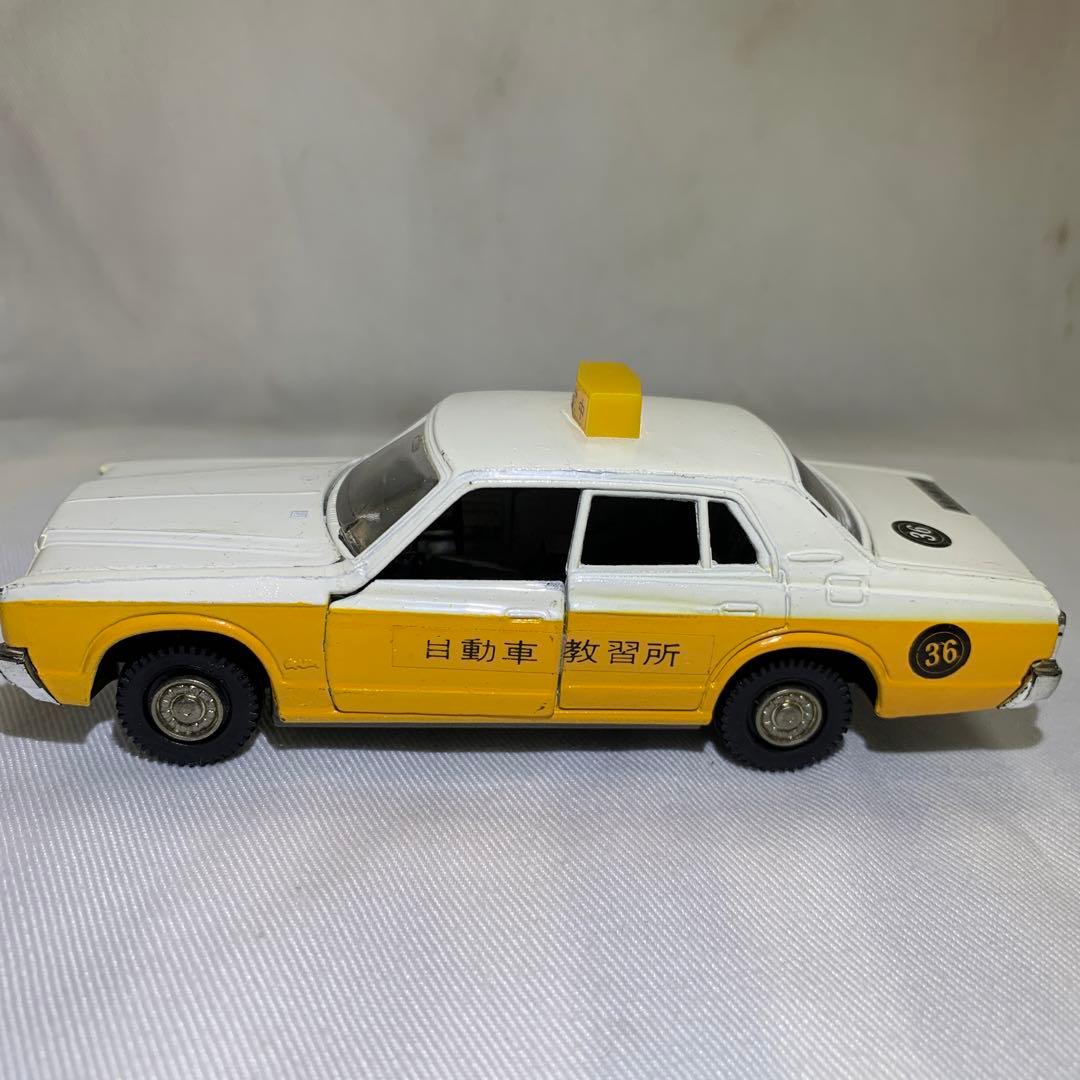 ダイヤペットトヨタクラウン自動車教習車