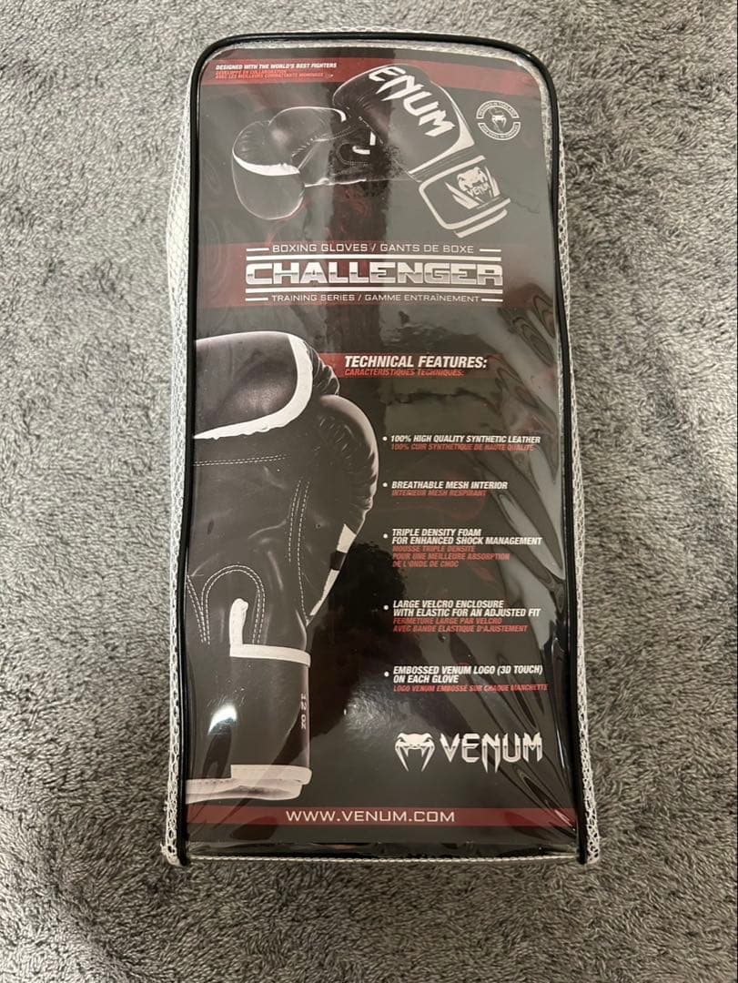Venum Challengerボクシンググローブ 10oz ホワイト/ブラック