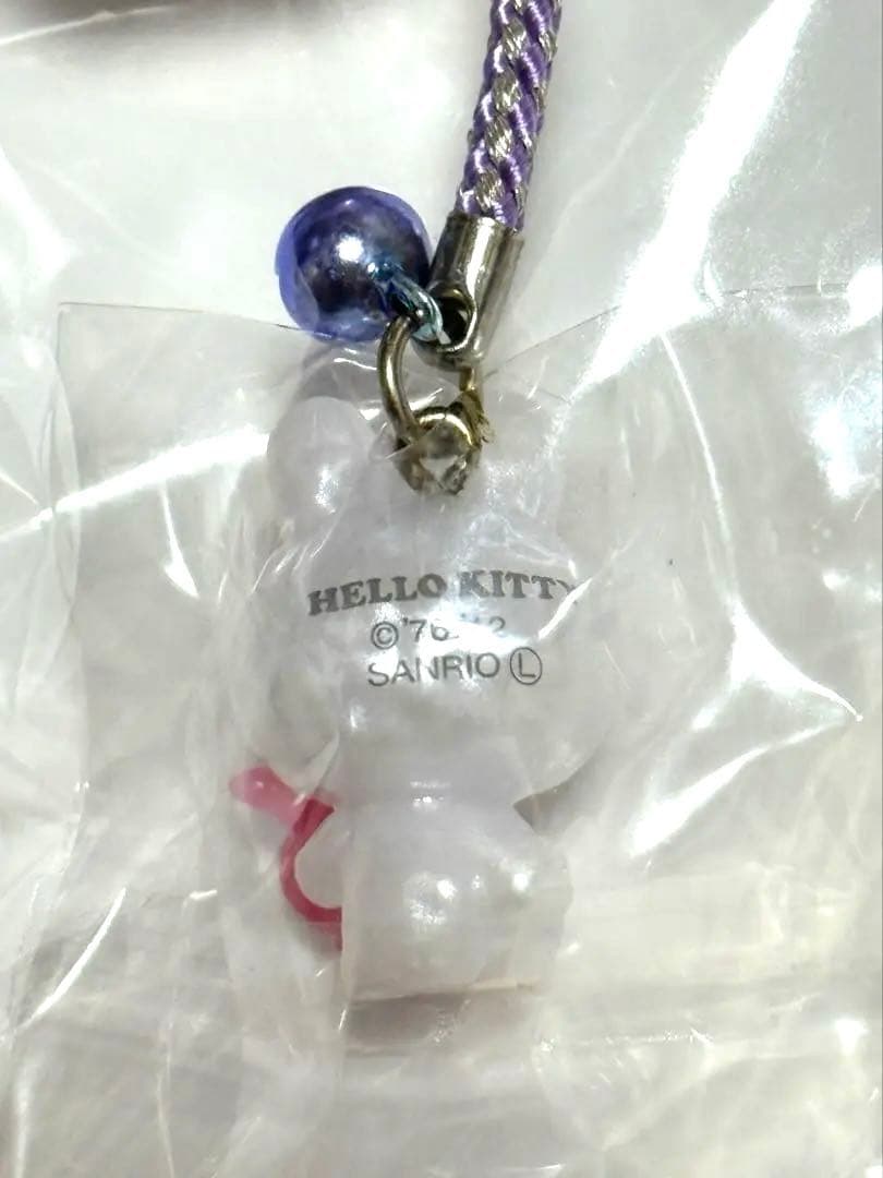 ご当地限定　ハローキティ　北海道限定　うさぎ　雪うさぎ　ストラップ　キーホルダー