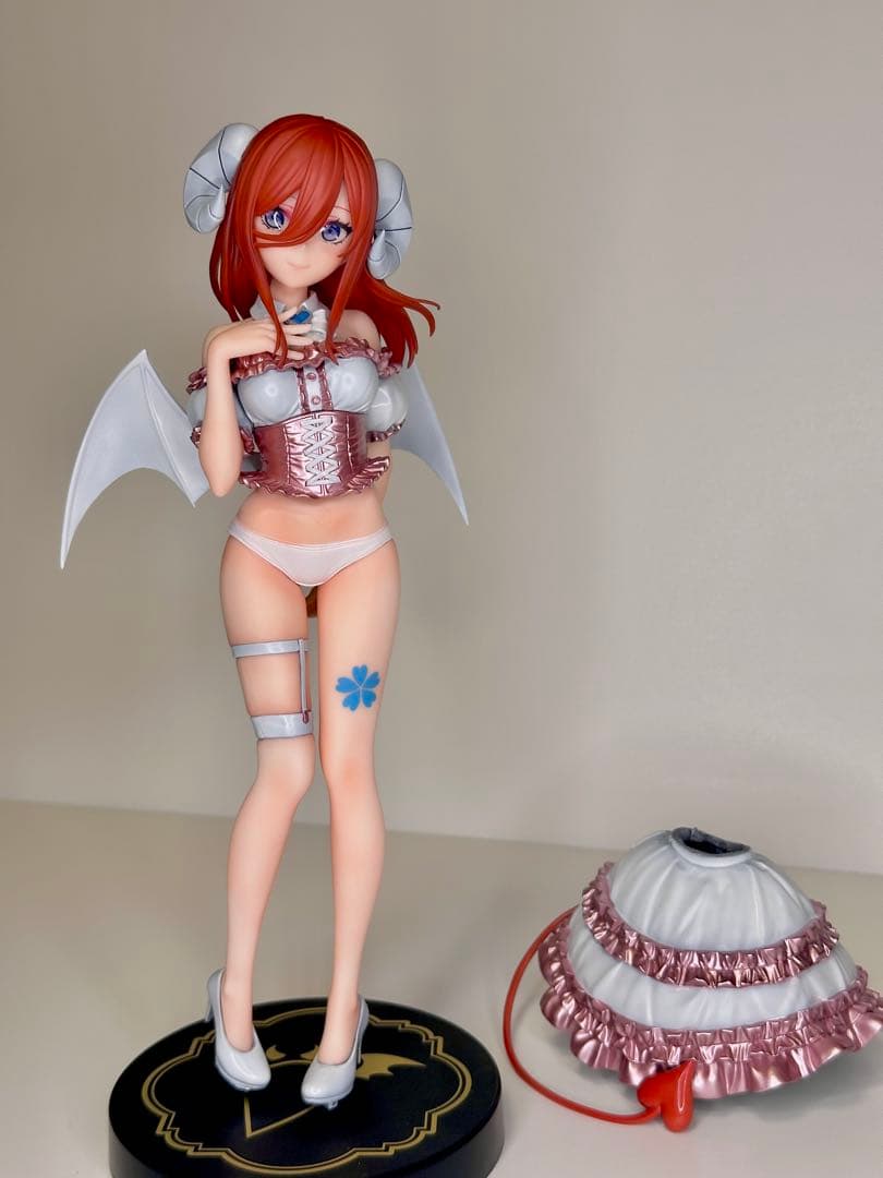 た*し様 中野三玖　五等分の花嫁　リペイント　フィギュア