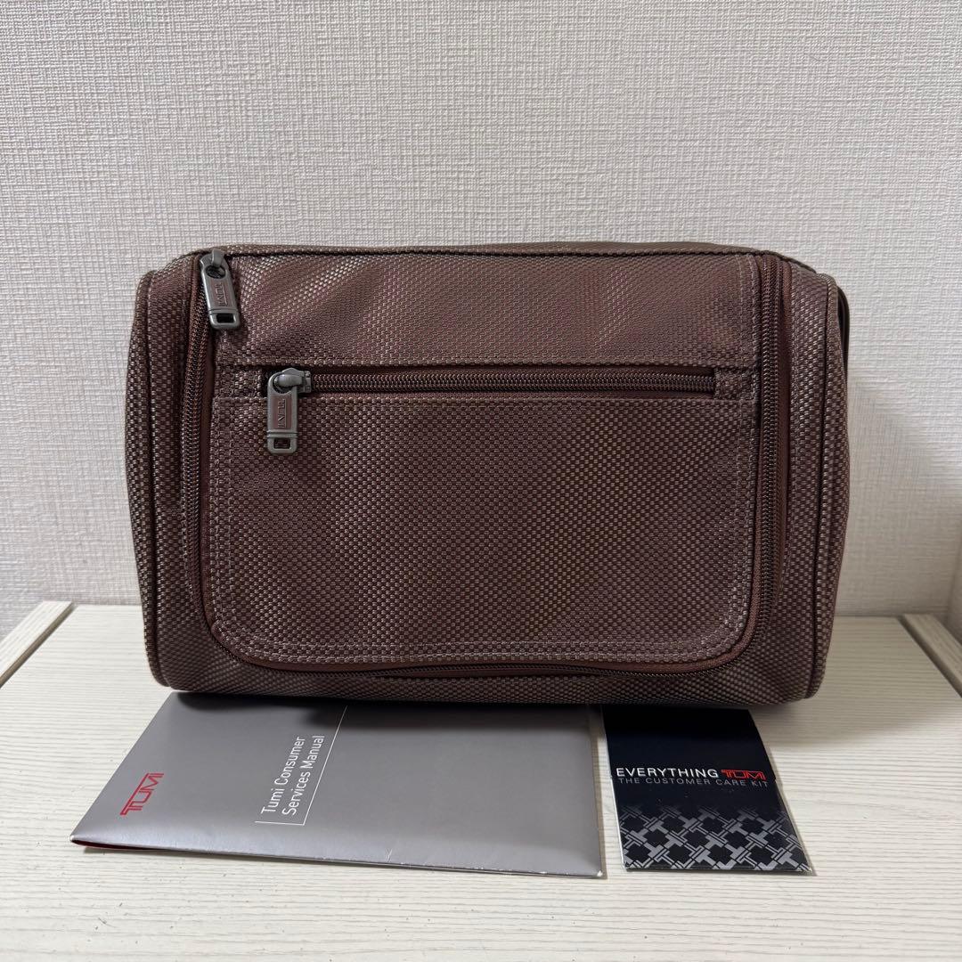 【新品同様】TUMI トゥミ トラベルキット ポーチ 22190 ブラウン