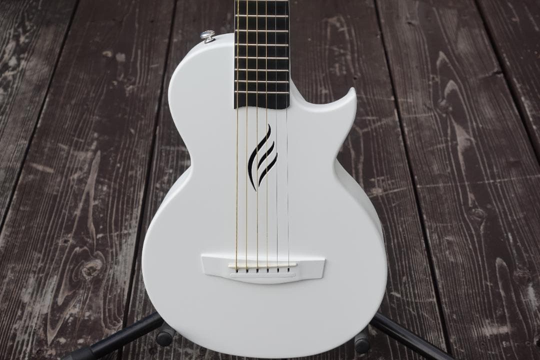ENYA Nova Go Mini（白）カーボン複合材 ミニギター アウトドアに