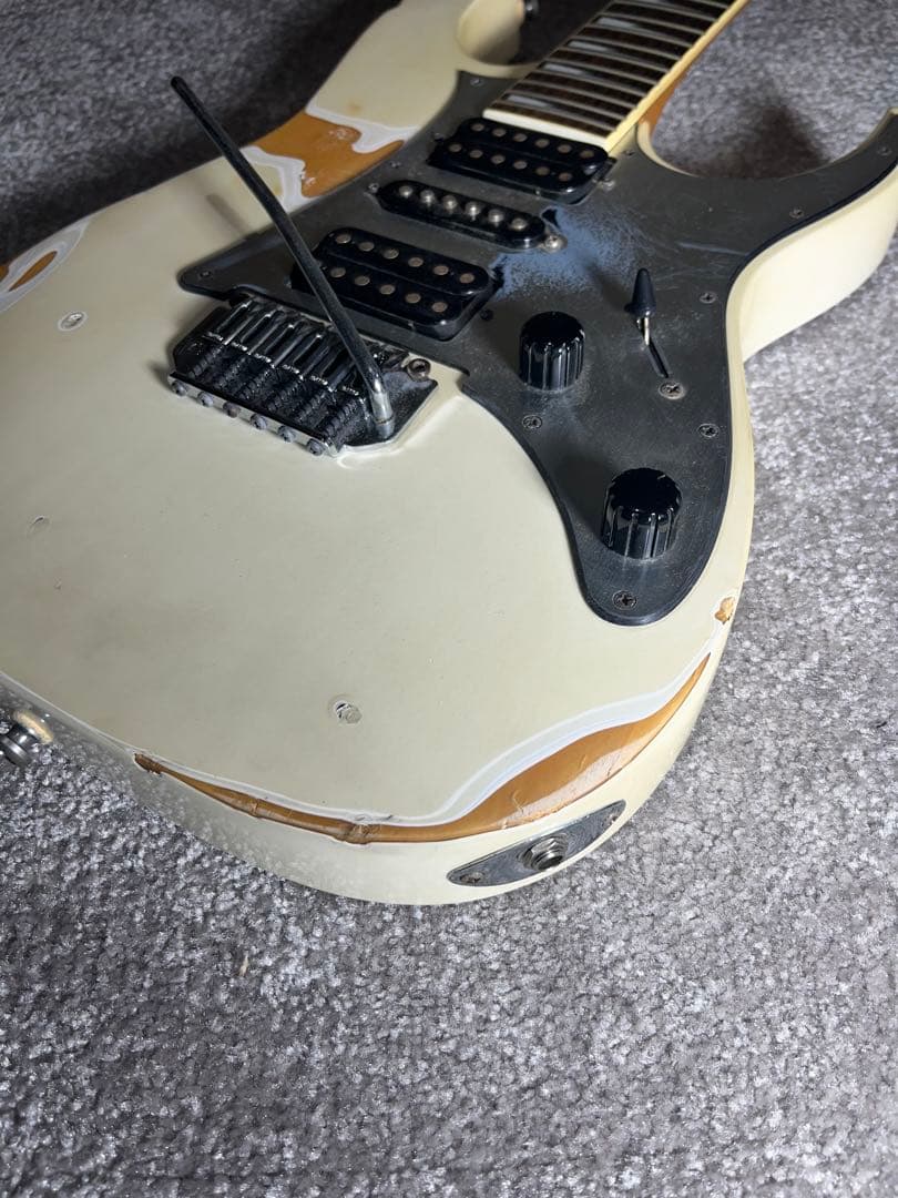 Ibanez RGシリーズ ホワイトエレキギター