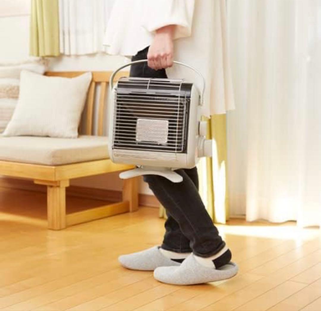 先週購入(未開封)/最新型/イワタニ カセットガスストーブ マイ暖ストーブ