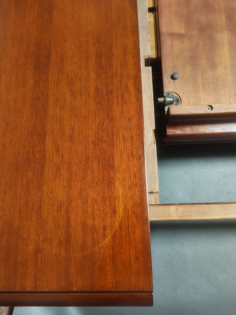 アンティーク調　マルニ木工　地中海ダイニングテーブル（伸長式）