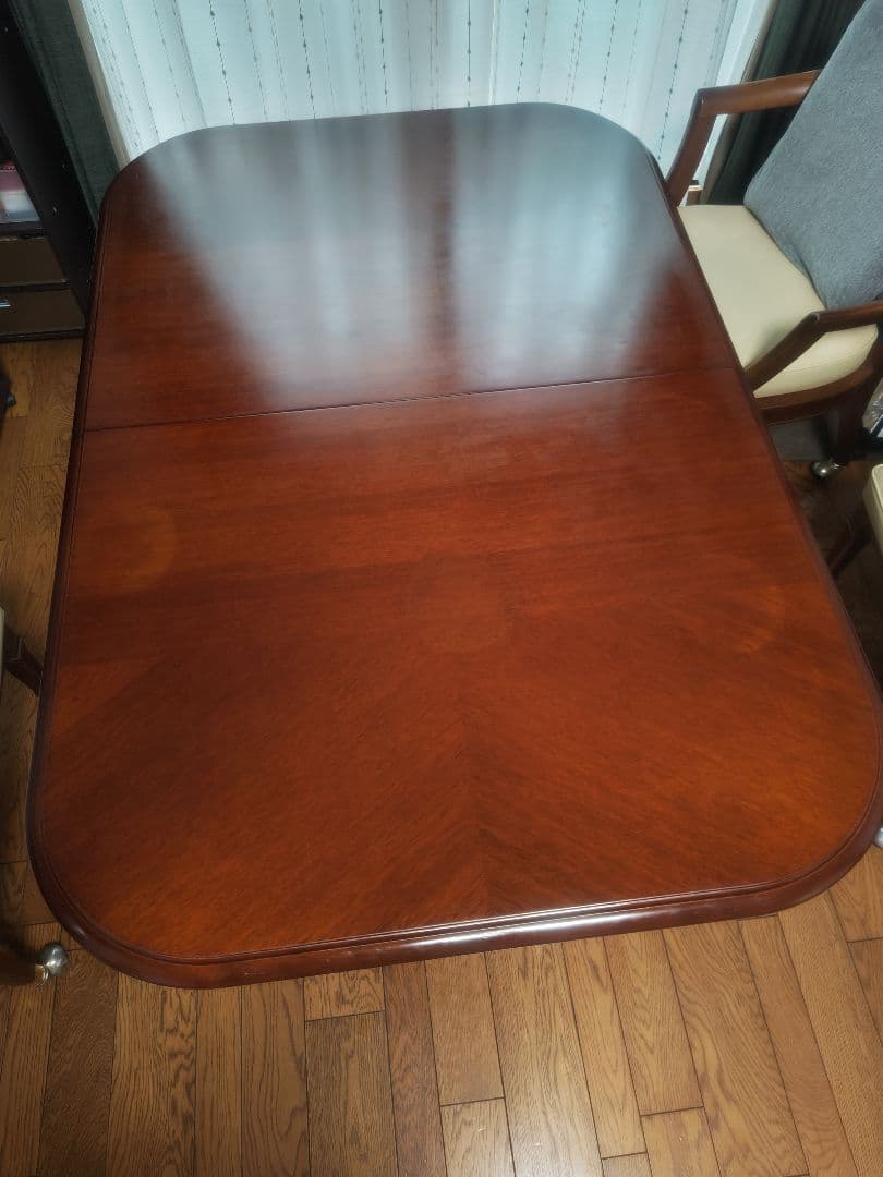 アンティーク調　マルニ木工　地中海ダイニングテーブル（伸長式）