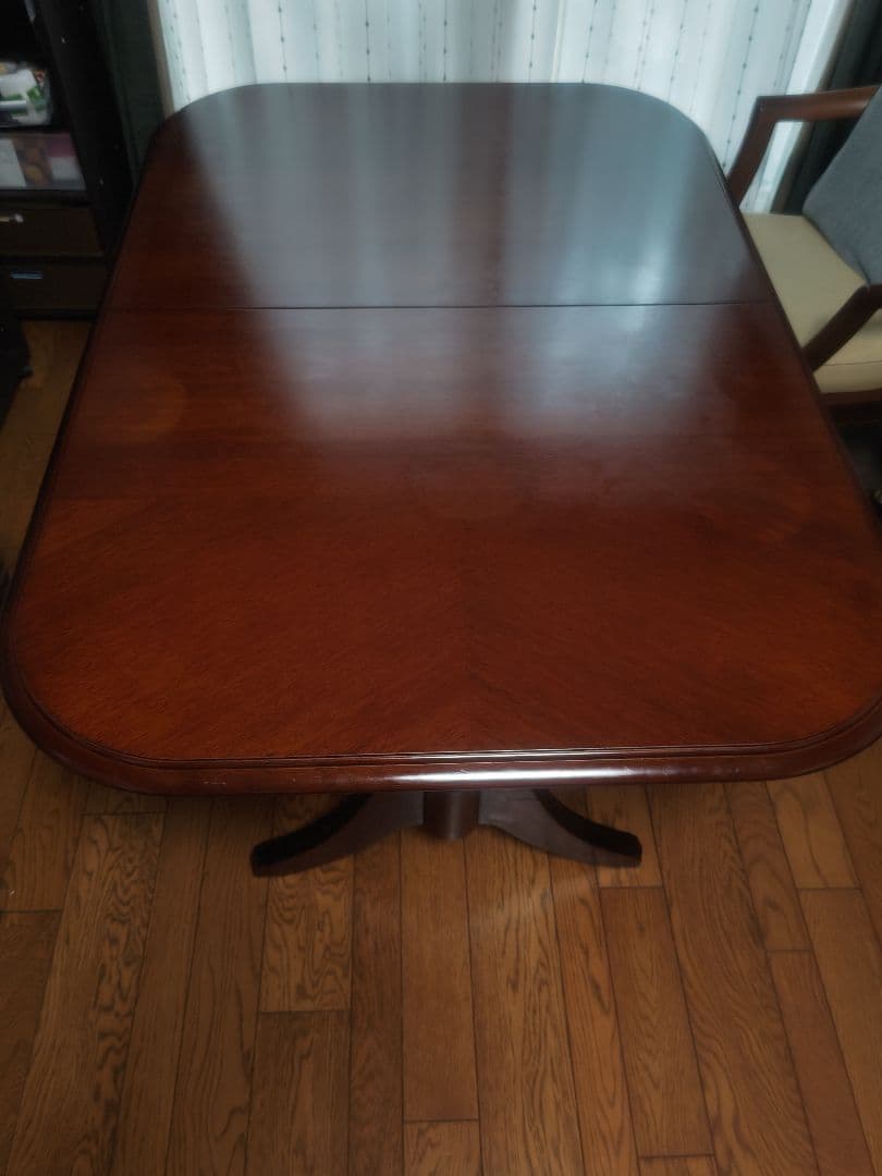 アンティーク調　マルニ木工　地中海ダイニングテーブル（伸長式）