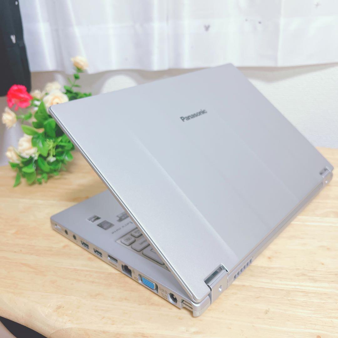 美品、360度回転、タッチパネル仕様、高速SSD、Win11 オフィス2021