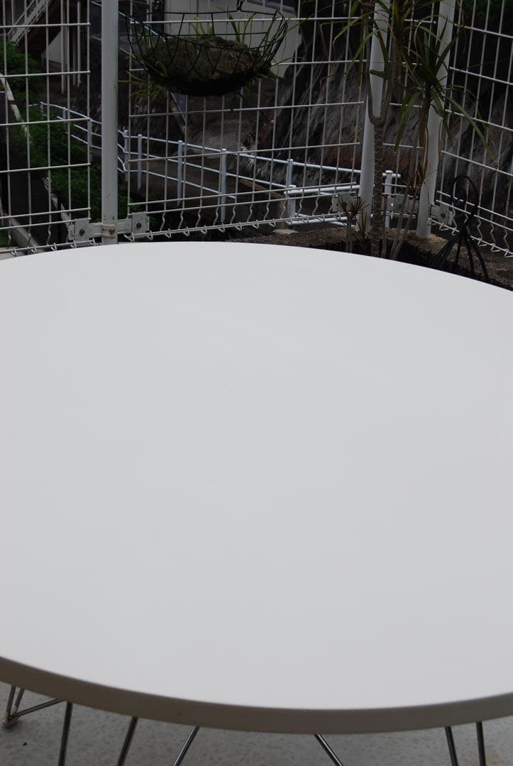 MAGIS テーブル　ごんのすけ