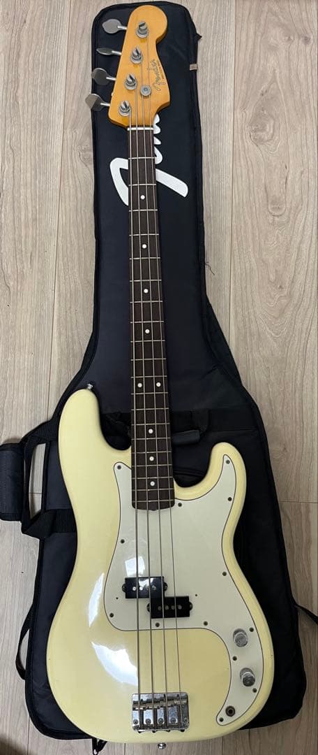 Fender Japan Precision Bass (プレシジョンベース)