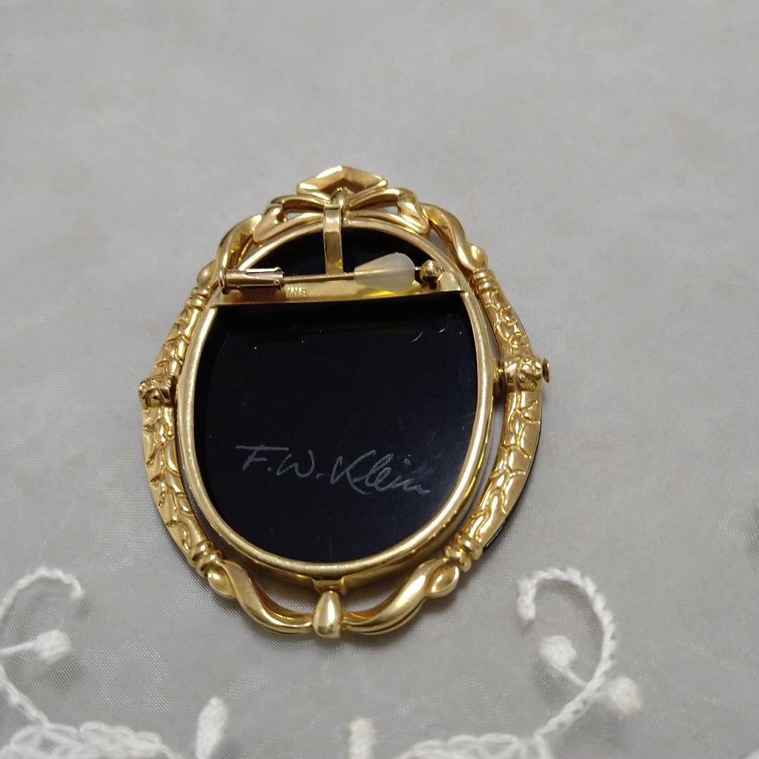 F.W.  カメオブローチ　ペンダントトップ　2種類のフレーム