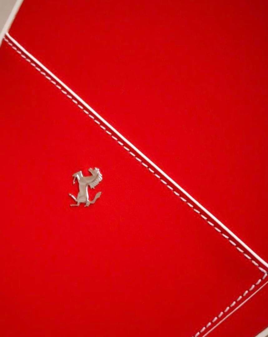 非売品　フェラーリ488gtb スーツケース　キャリケース