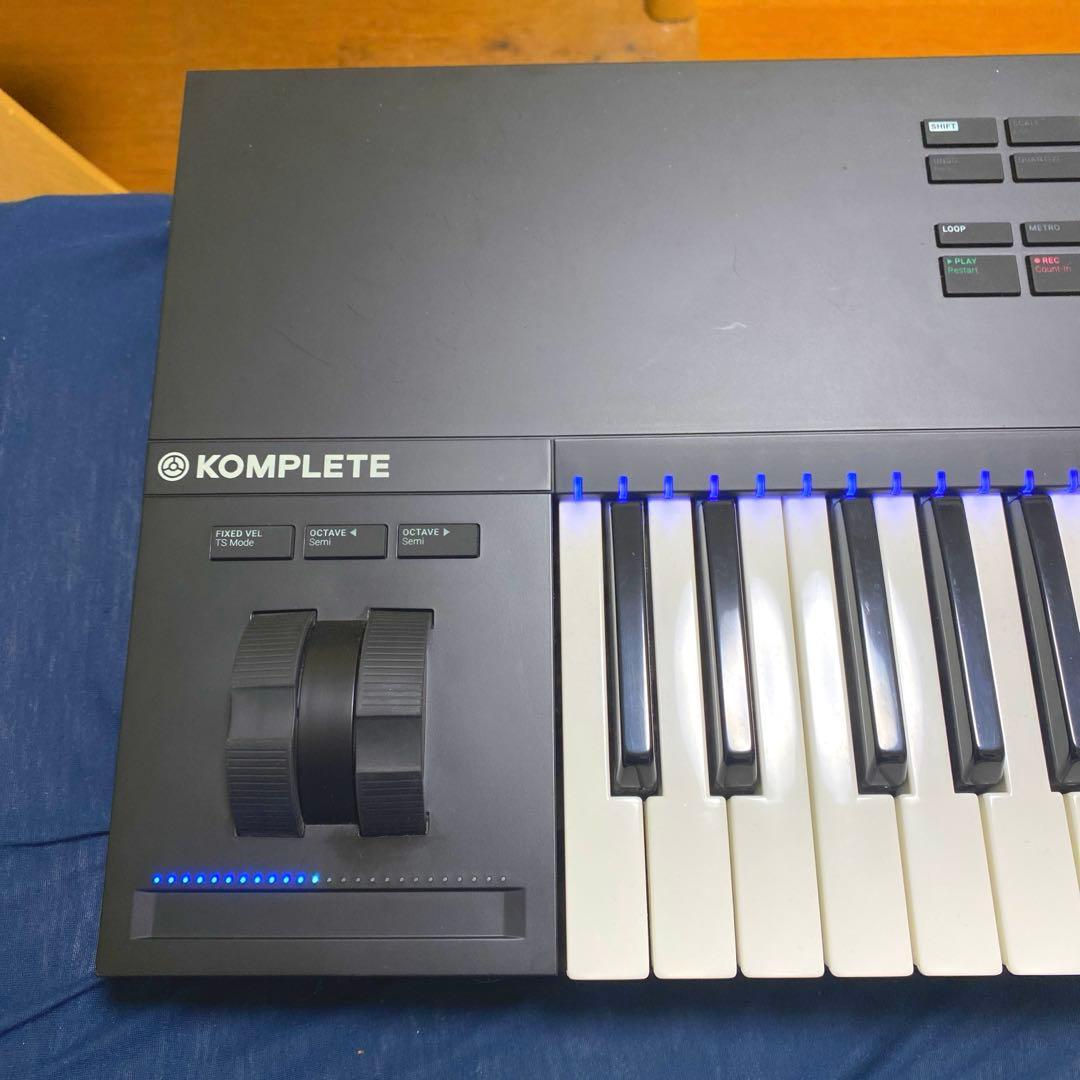 (Y.Kさん専用)Komplete kontrol s61 mk2 (本体のみ)