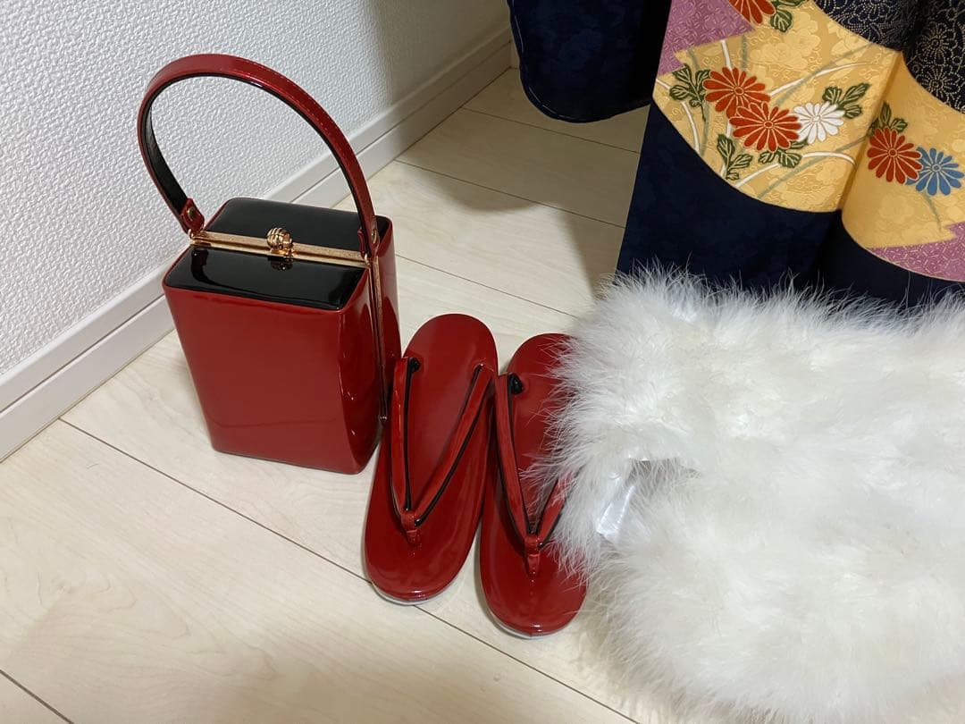 サービスセット しつけ糸つき紺の古典柄正絹振袖 全て揃ったフルセット M～トール