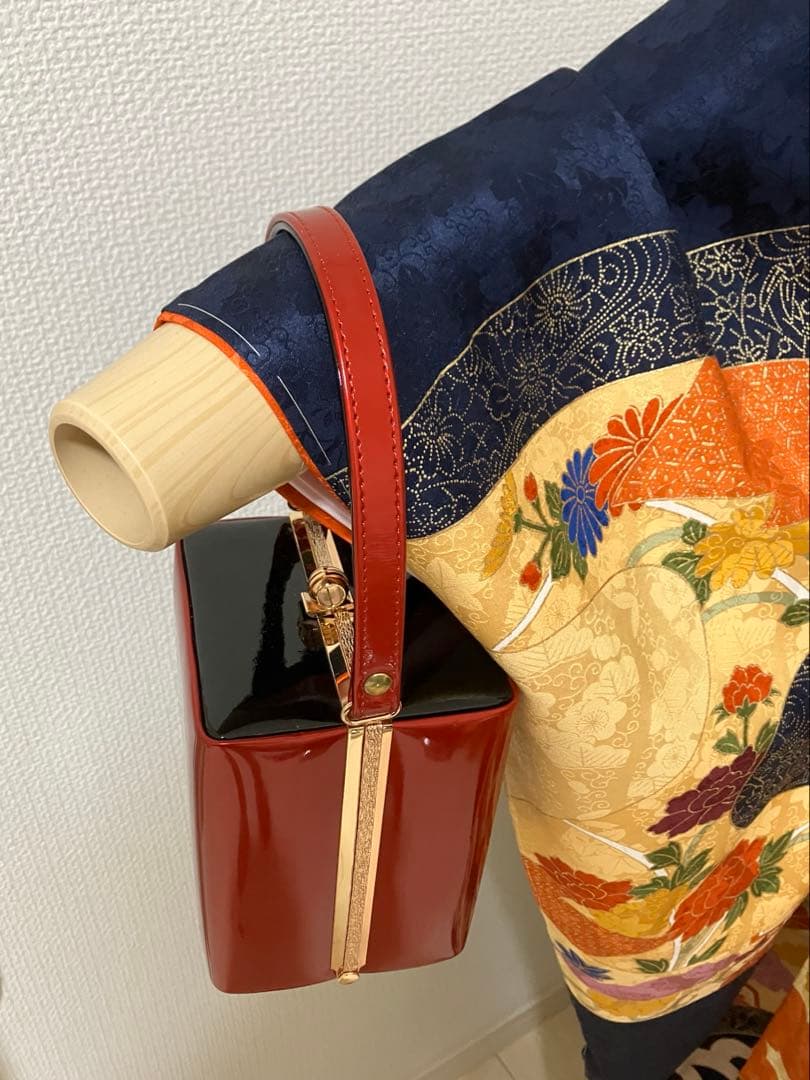 サービスセット しつけ糸つき紺の古典柄正絹振袖 全て揃ったフルセット M～トール