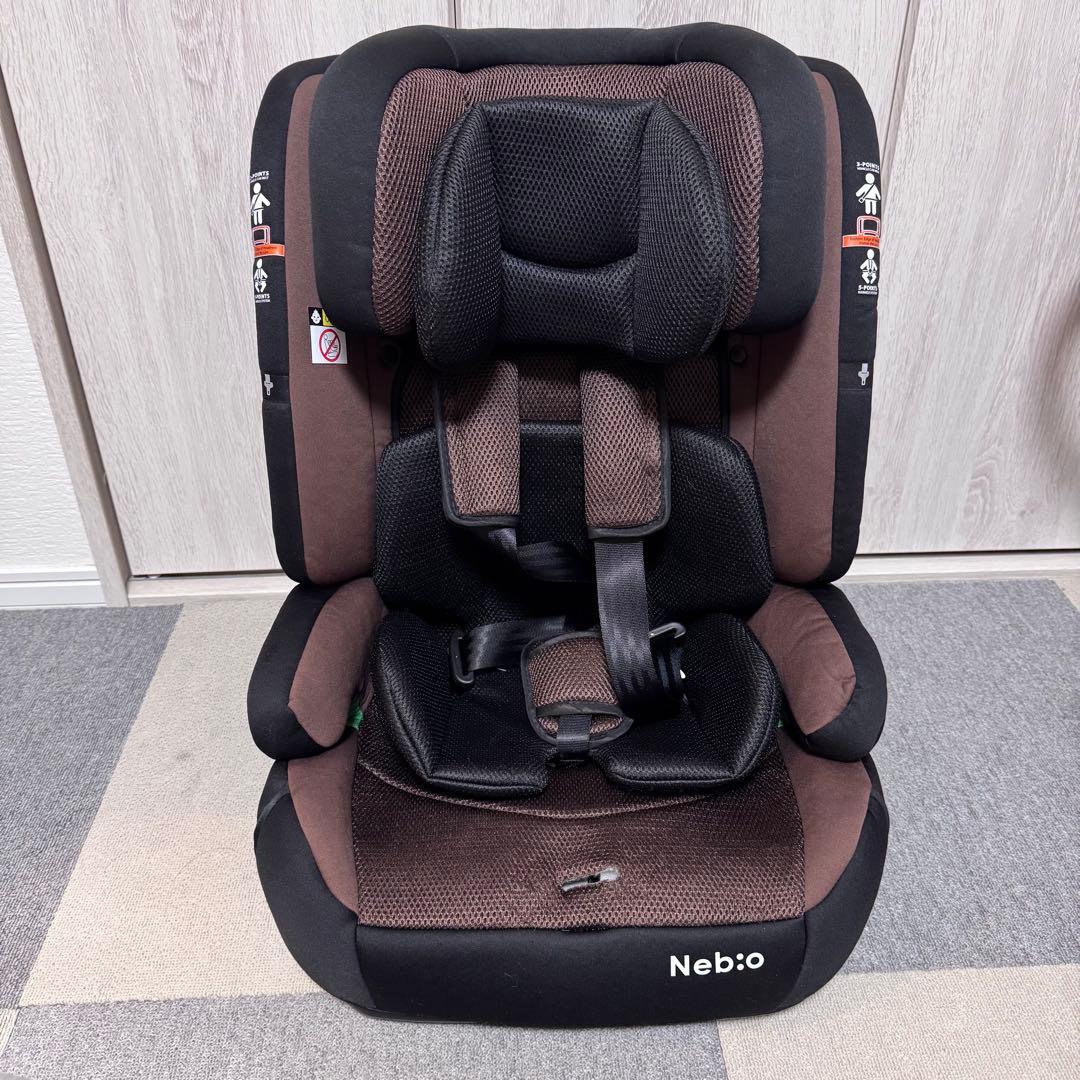 美品　ネビオジュニアシート清掃済み ISOFIXガイドカップ、シート保護マット