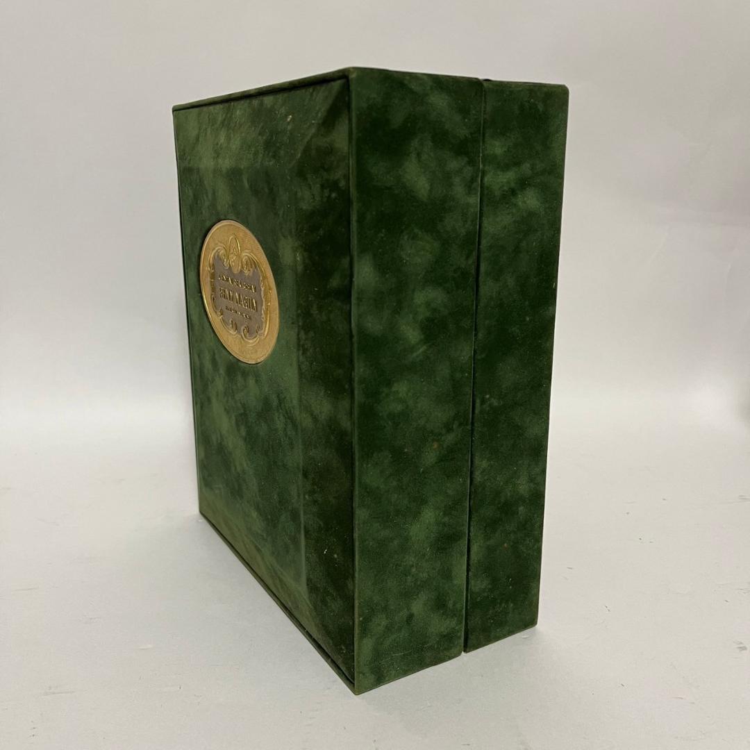 レミーマルタン REMY MARTIN セントークリスタル バカラ 700ml