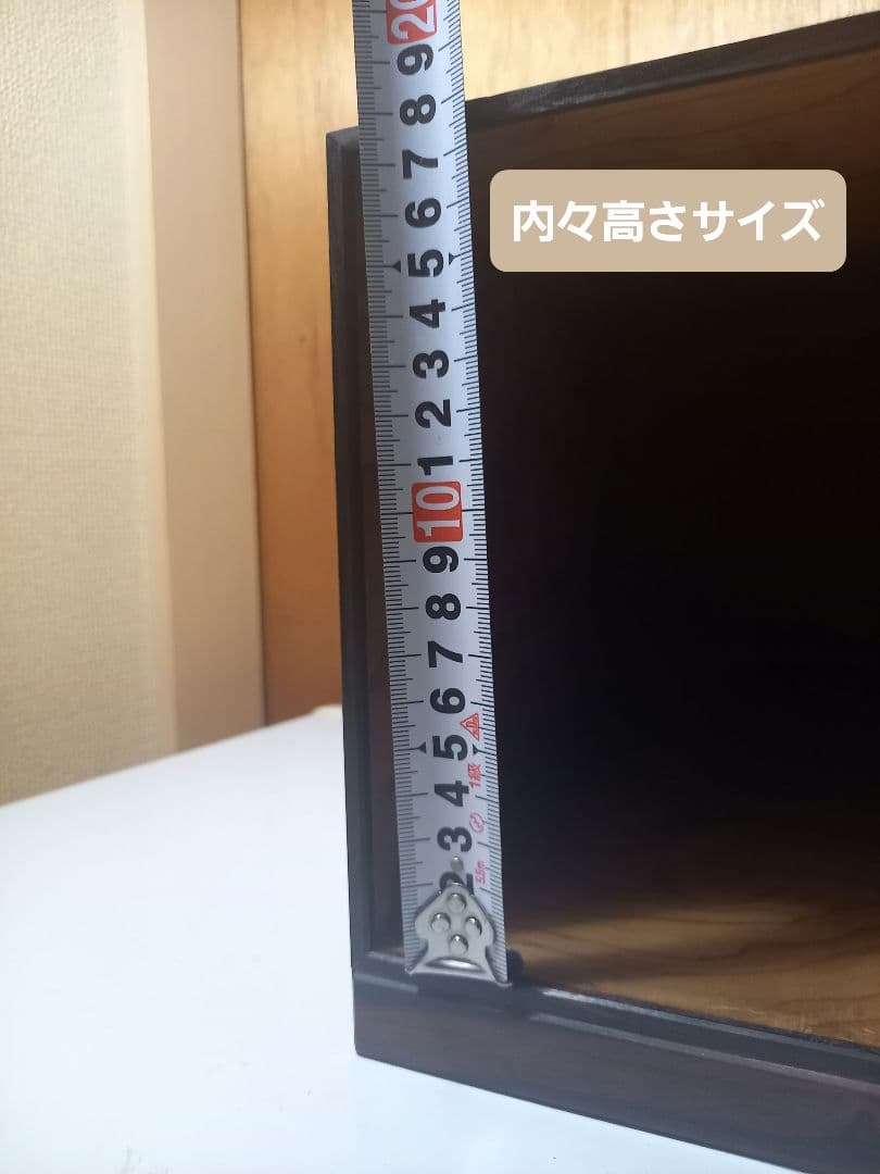 屋久杉と黒檀で作られた※メジロ用箱