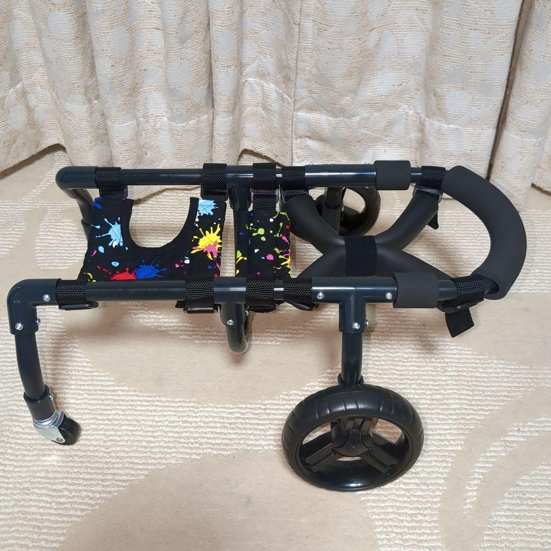 ワンちゃん4輪　リハビリ　食事補助　犬用車椅子　床ずれ防止　犬の歩行器